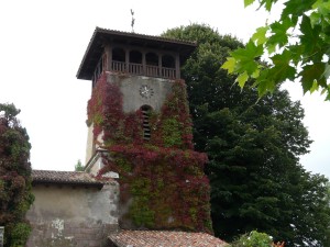 Le clocher de l'église d'Arcangues